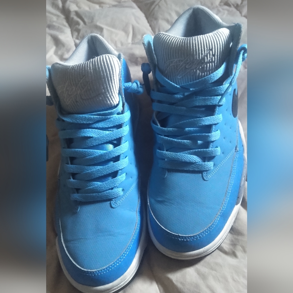 Flights, Nike